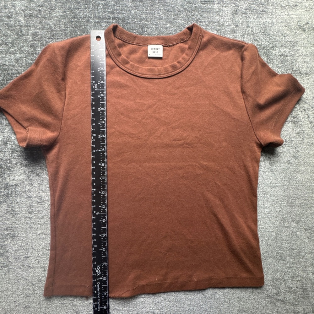 Sunday Best Aritzia Cropped Tee Shirt Womens Medium Brown Short Sleeve Crew Neck - Picture 7 of 16